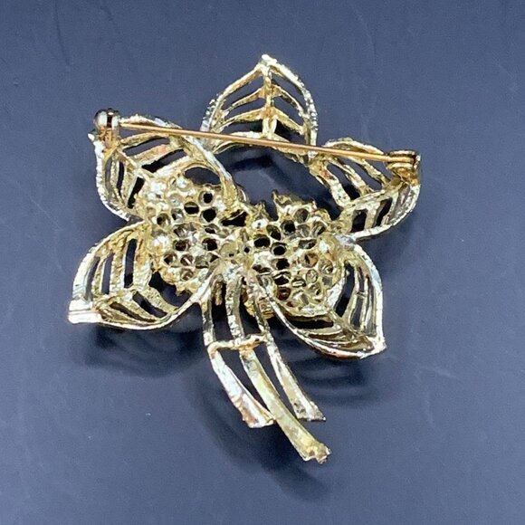 Blue Rhinestone Leaf Vtg Brooch Pin Gold Tone J163 - Picture 5 of 8